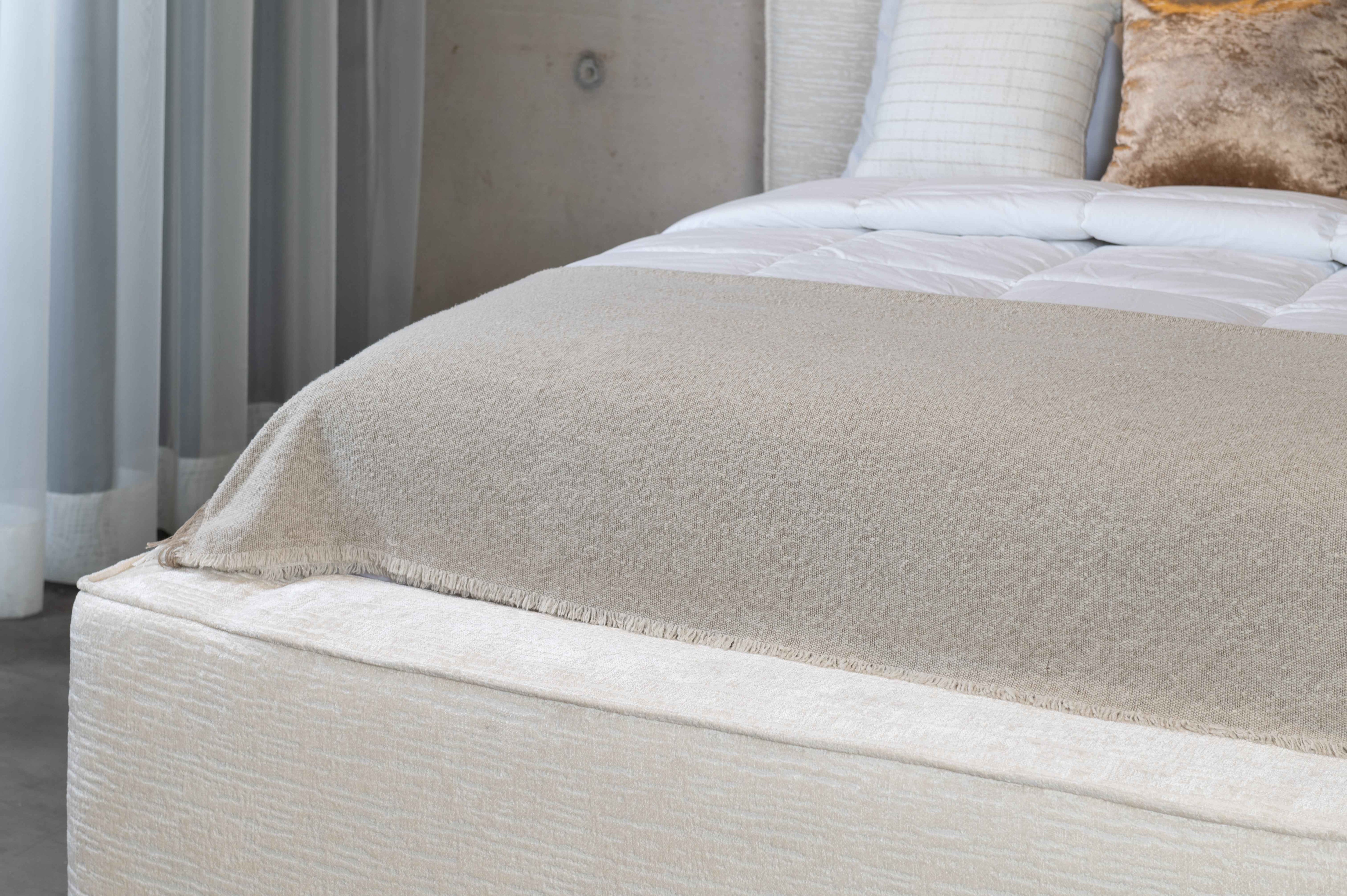 Recámara Arya – Set de Recámara Elegante y Funcional para Habitación