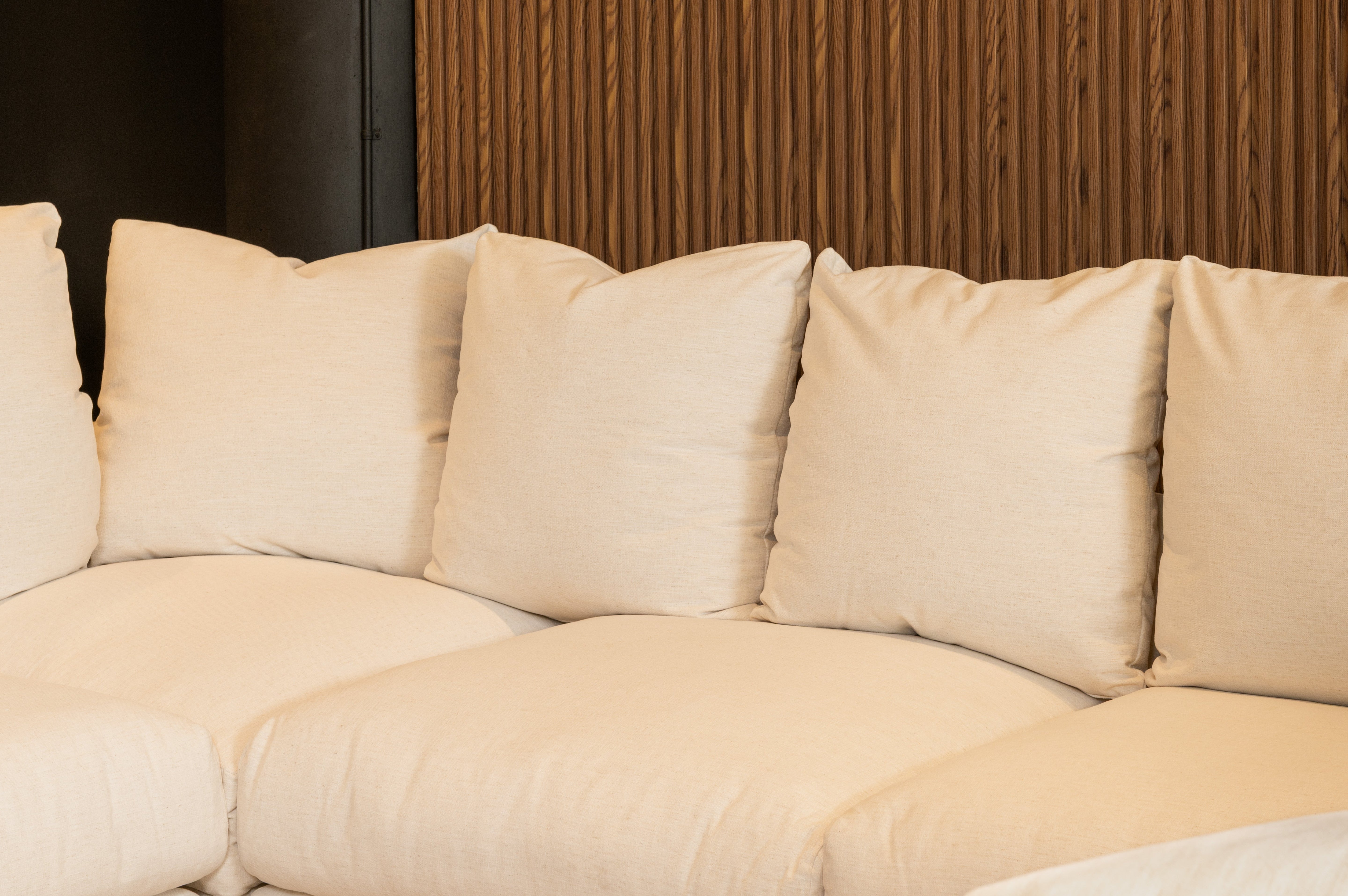 Sala Lucca Modular – Sofá Seccional Moderno para Sala Elegante