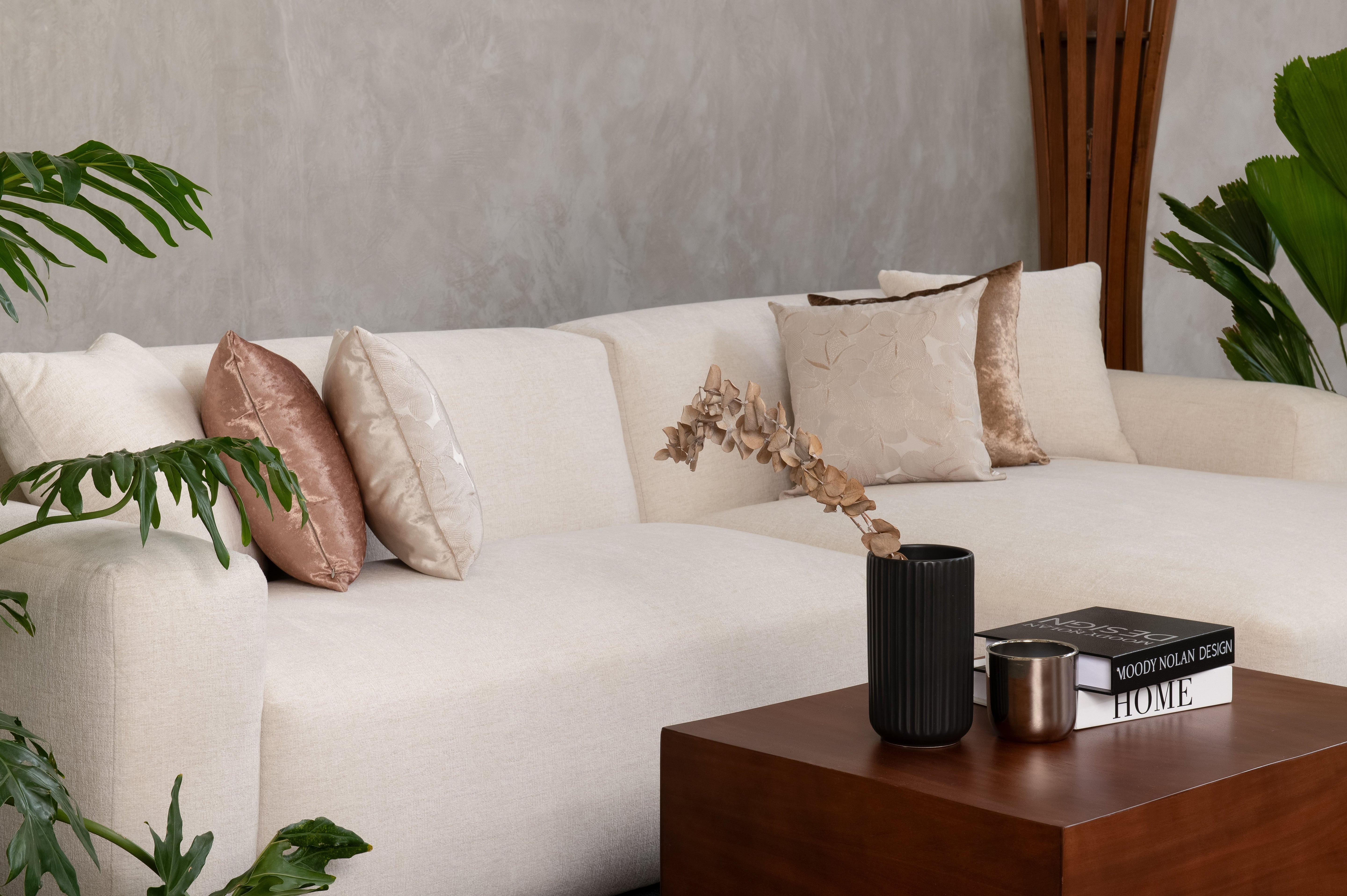 Chaise Lounge Arya – Sillón Tipo Diván Elegante y Cómodo para Hogar