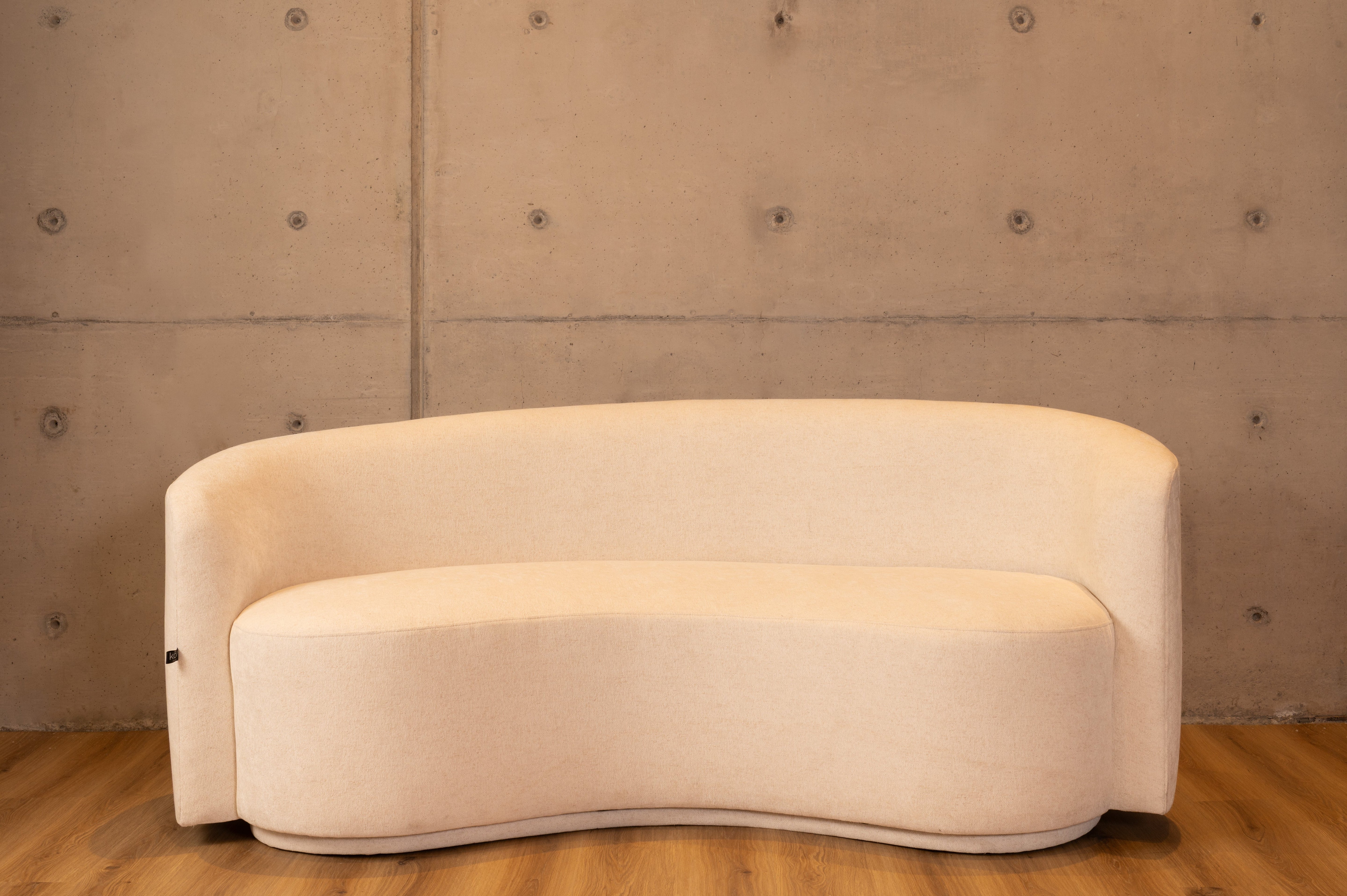 Love Seat Eclipse – Sofá Compacto y Elegante Ideal para Sala Moderna